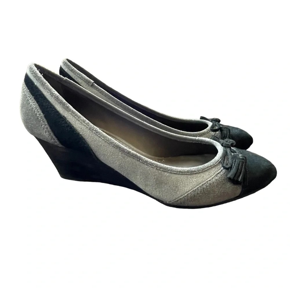 Audrey Brooke Suede Wedge Shoes - 8 - NWOT